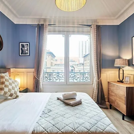 Ney - 2 Bedrooms 1 Living Apartment Paris