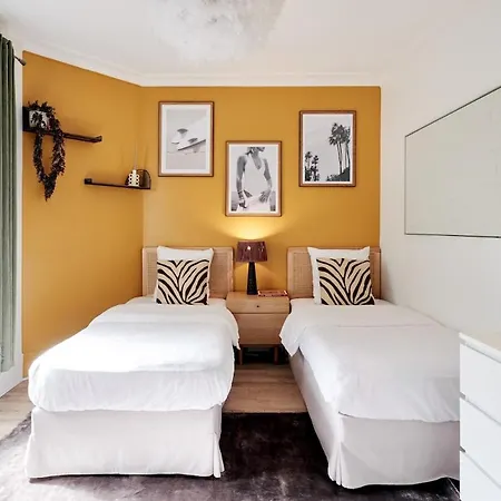 Ney - 2 Bedrooms 1 Living *