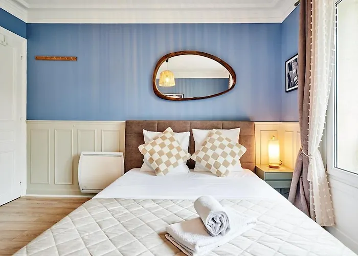 Ney - 2 Bedrooms 1 Living Párizs