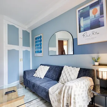 Ney - 2 Bedrooms 1 Living Apartment