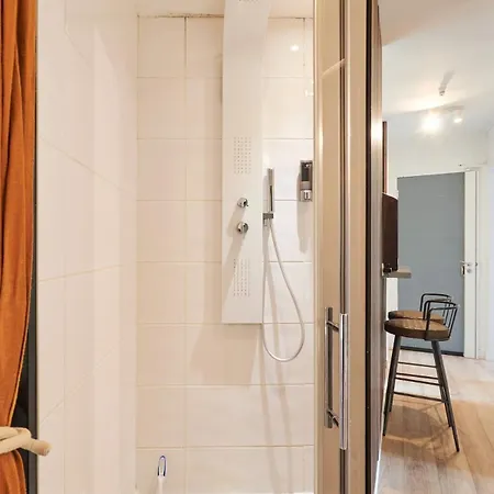 Apartment Ney - 2 Bedrooms 1 Living Paris